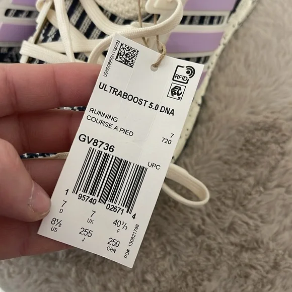 NWT Adidas ultraboosts - Picture 6 of 9